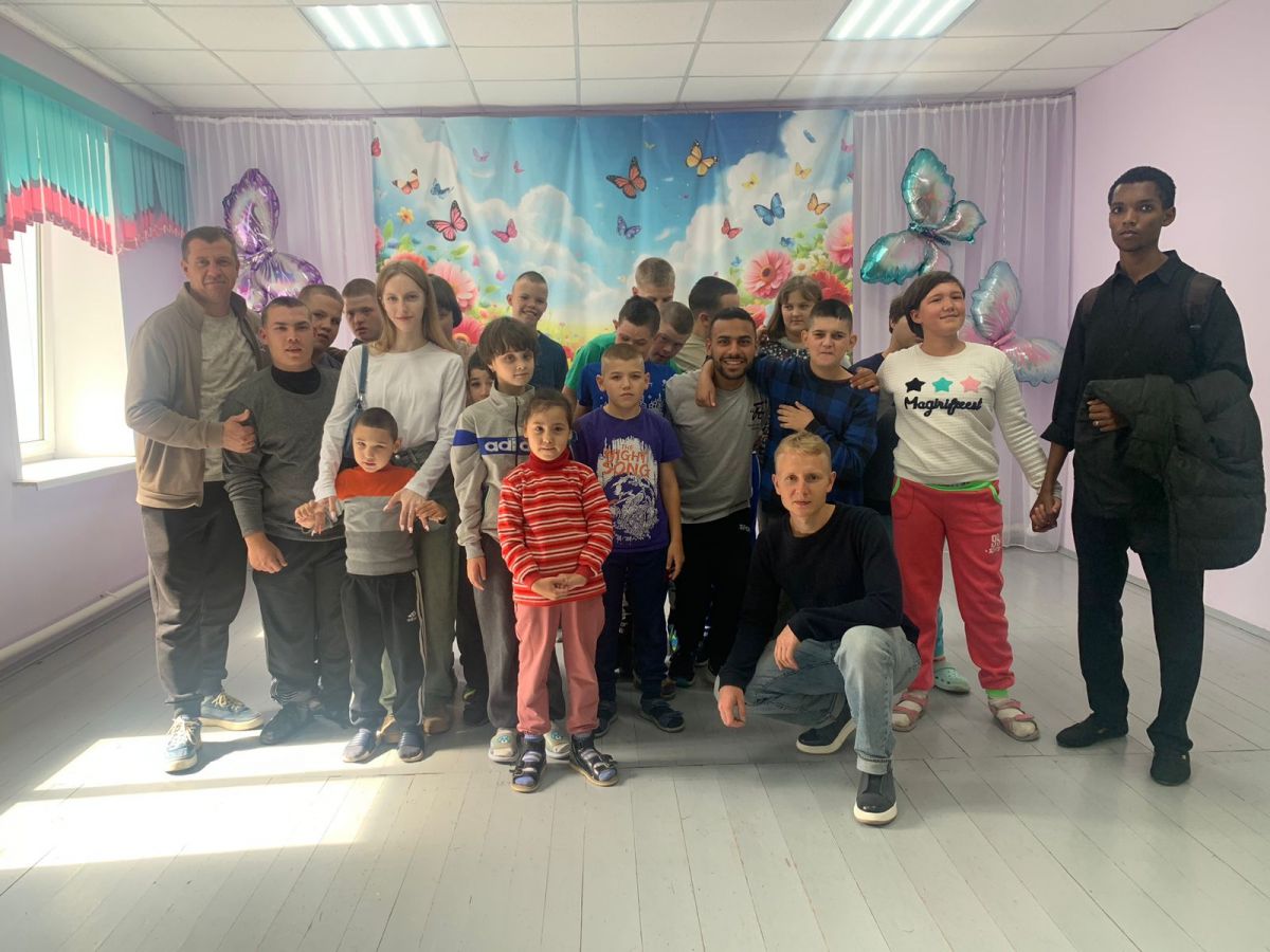 Волонтеры АНО «Выход есть»
